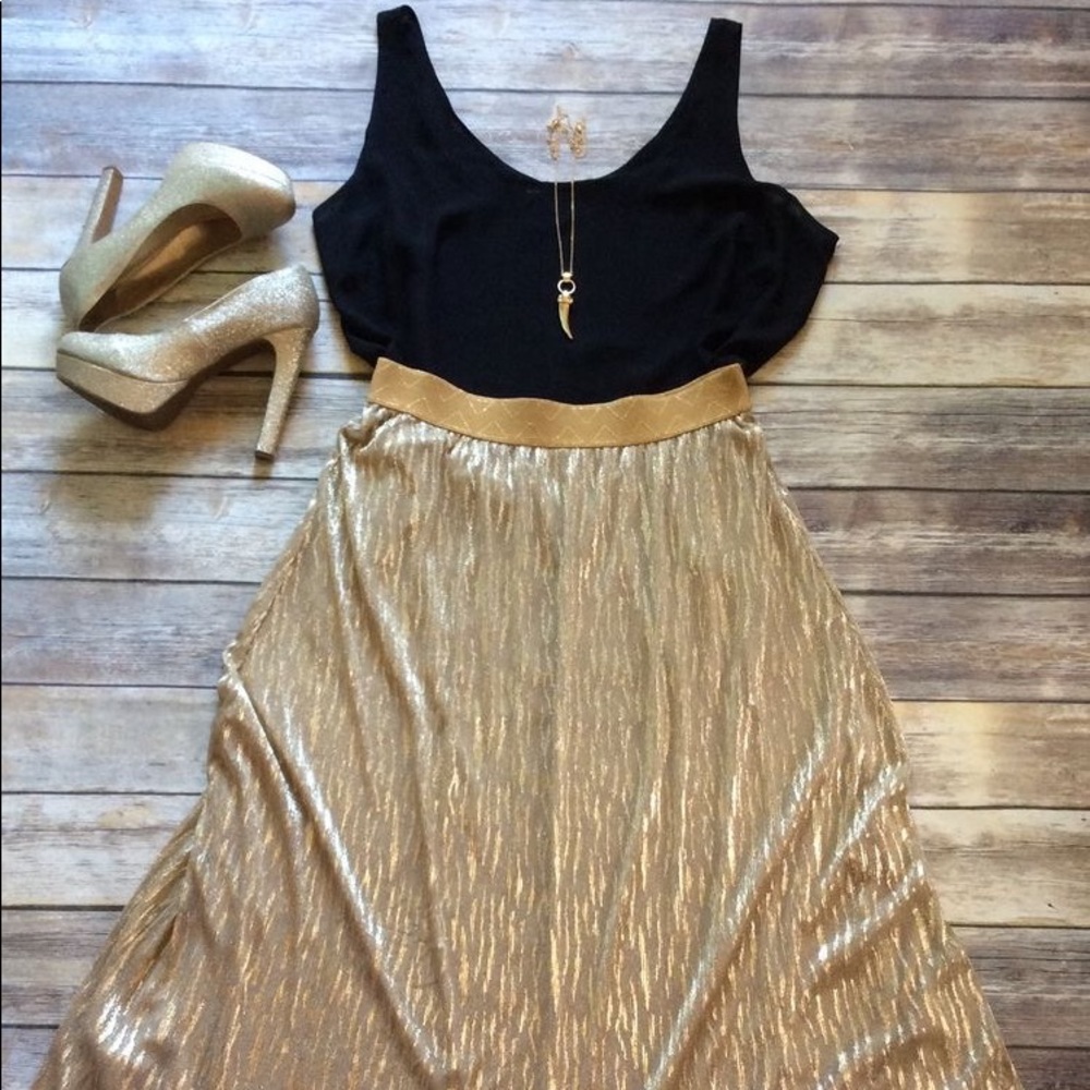 Lularoe Elegant Gold Lucy Maxi Skirt
